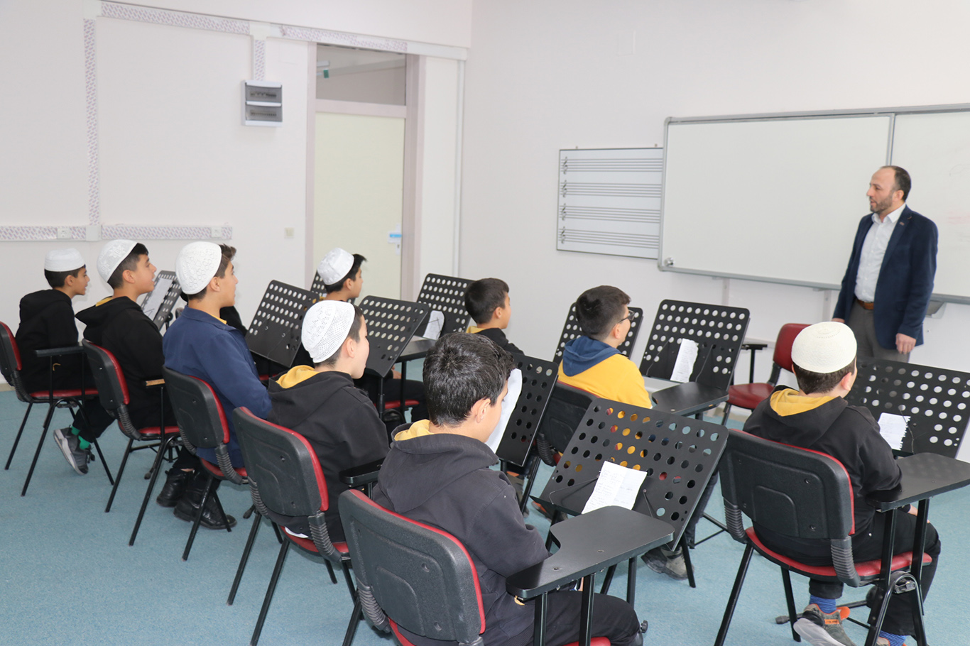 Salgın ve depreme rağmen 42 öğrenci Kur'an hafızı olmayı başardı