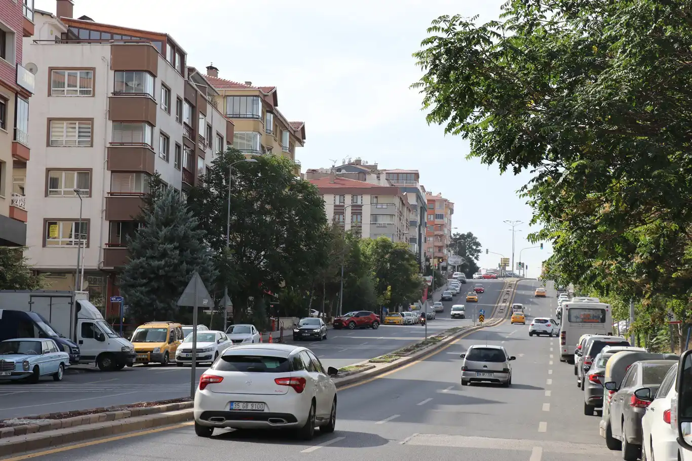 "Trafik cezaları caydırıcı ama denetimler yetersiz" "Trafik cezaları caydırıcı ama denetimler yetersiz"