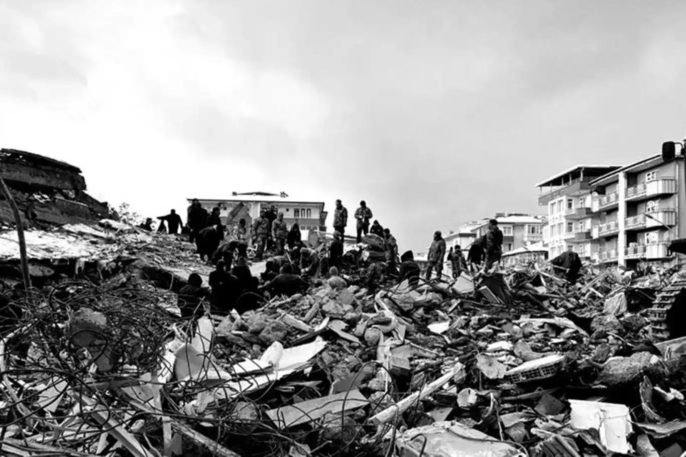 Türkiye marks one year since devastating earthquakes, scars remain