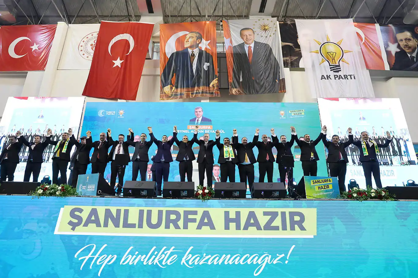 Cumhurbaşkanı Erdoğan, partisinin Şanlıurfa İlçe Belediye Başkan adaylarını tanıttı Cumhurbaşkanı Erdoğan, partisinin Şanlıurfa İlçe Belediye Başkan adaylarını tanıttı
