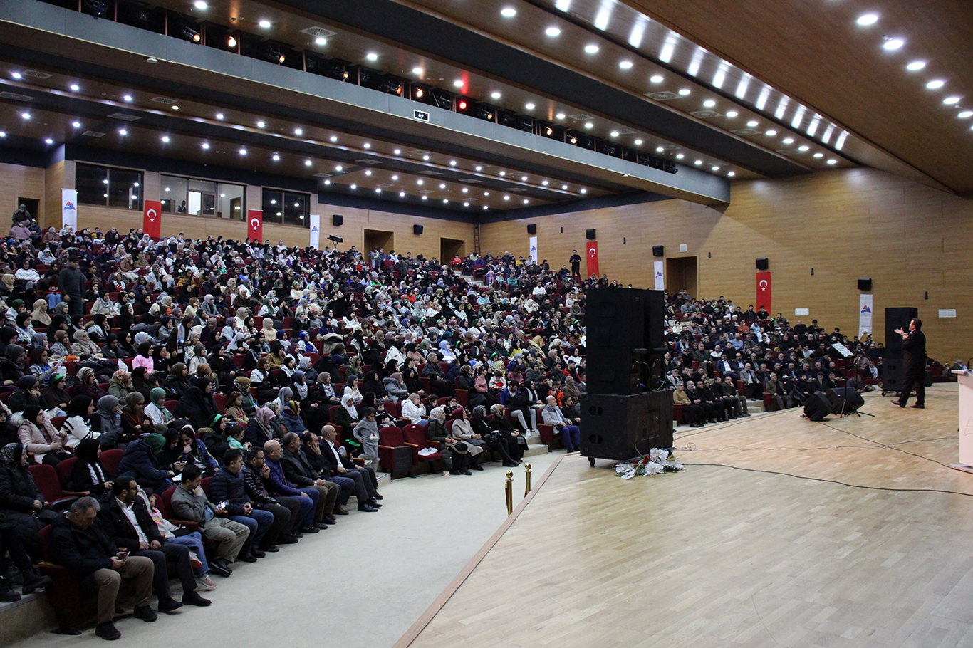 Ağrı'da 'Filistin'e Özgürlük Şehadet Gecesi' programı gerçekleştirildi
