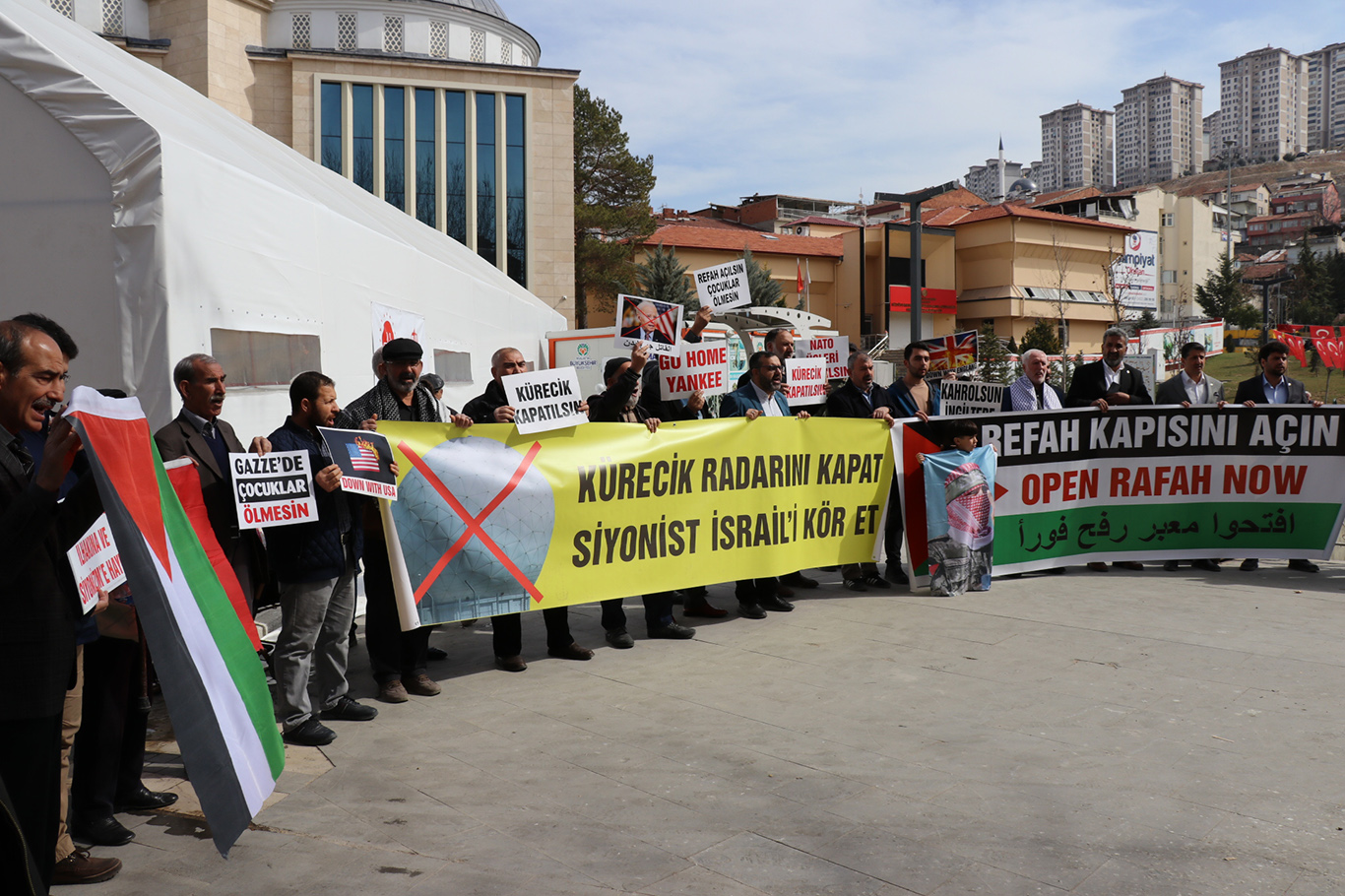 Tunç: Bu eylem, ABD’nin ve işgalcilerin sonunun yaklaşmakta olduğunu tüm dünyaya gösterdi