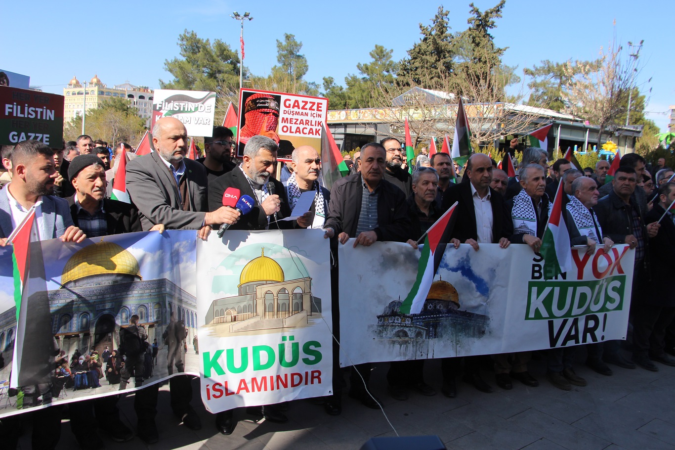 Kudüs Platformu: Bizler sustukça israil daha da vahşileşiyor