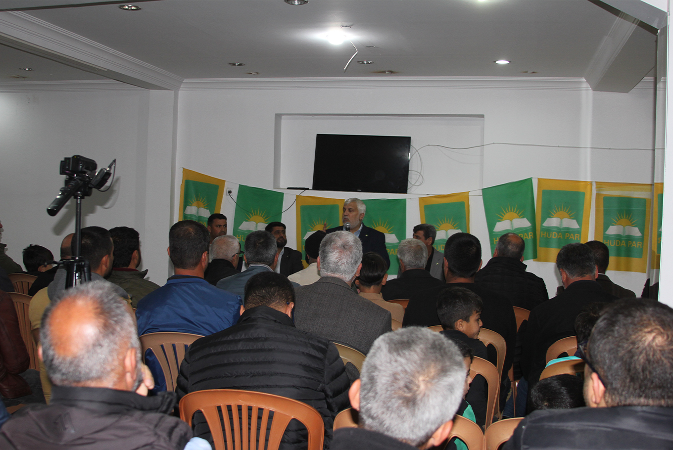HÜDA PAR Yüreğir Belediye Başkan adayı Temur'dan seçim lokali açılışı