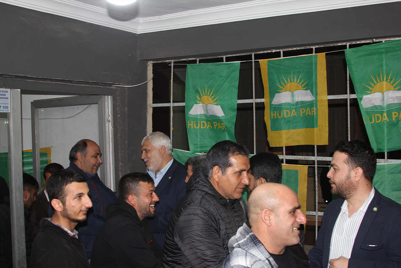 HÜDA PAR Yüreğir Belediye Başkan adayı Temur'dan seçim lokali açılışı