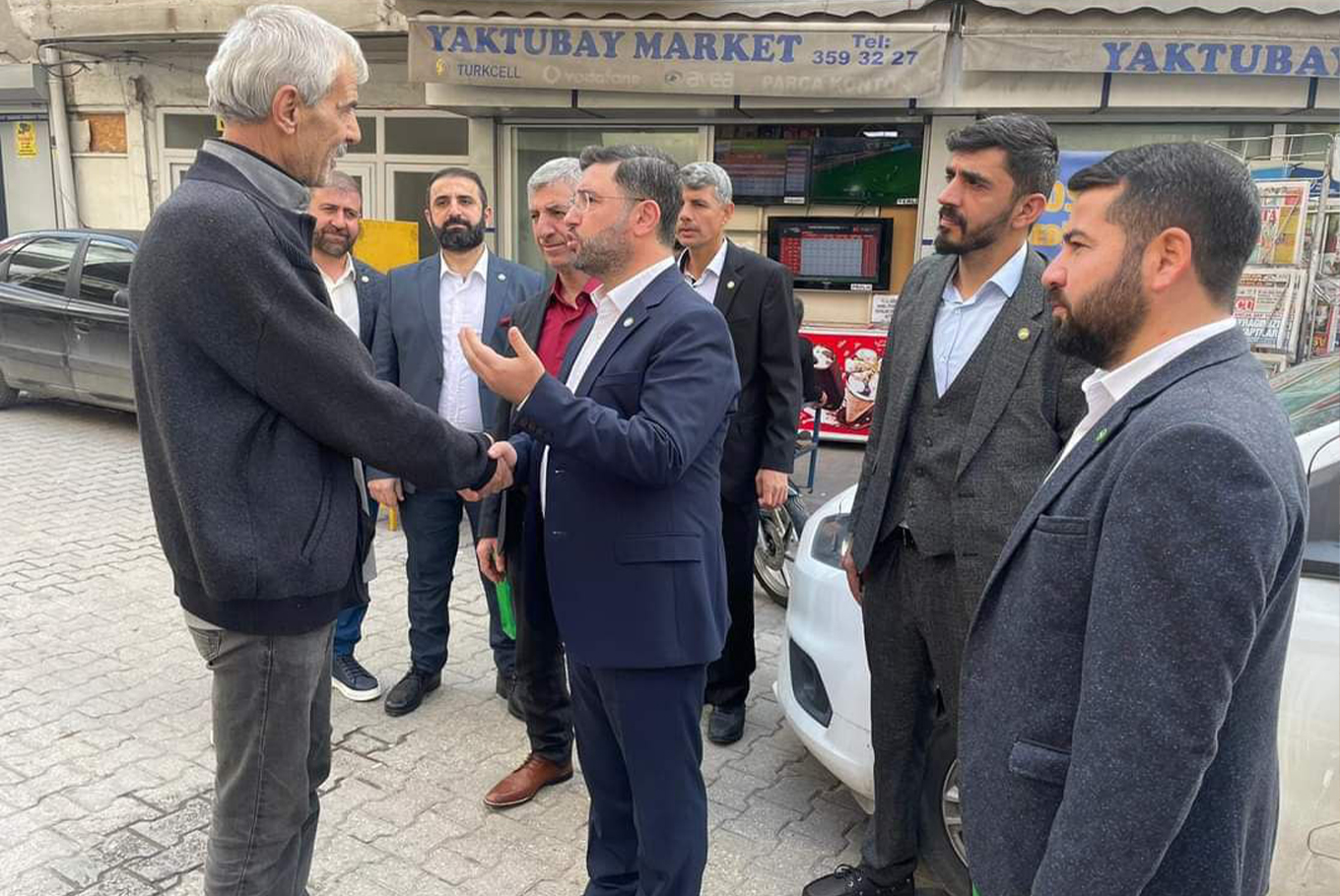 HÜDA PAR Seyhan Belediye Başkan adayı Beyazçiçek'ten esnaf ziyareti