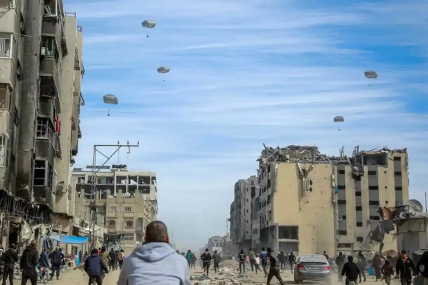 BAE ve Mısır, Gazze'ye yedinci hava yardımını gerçekleştirdi