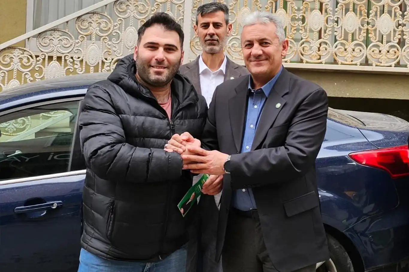 HÜDA PAR Maltepe Belediye Başkan adayı Aydın, esnafı ziyaret etti HÜDA PAR Maltepe Belediye Başkan adayı Aydın, esnafı ziyaret etti