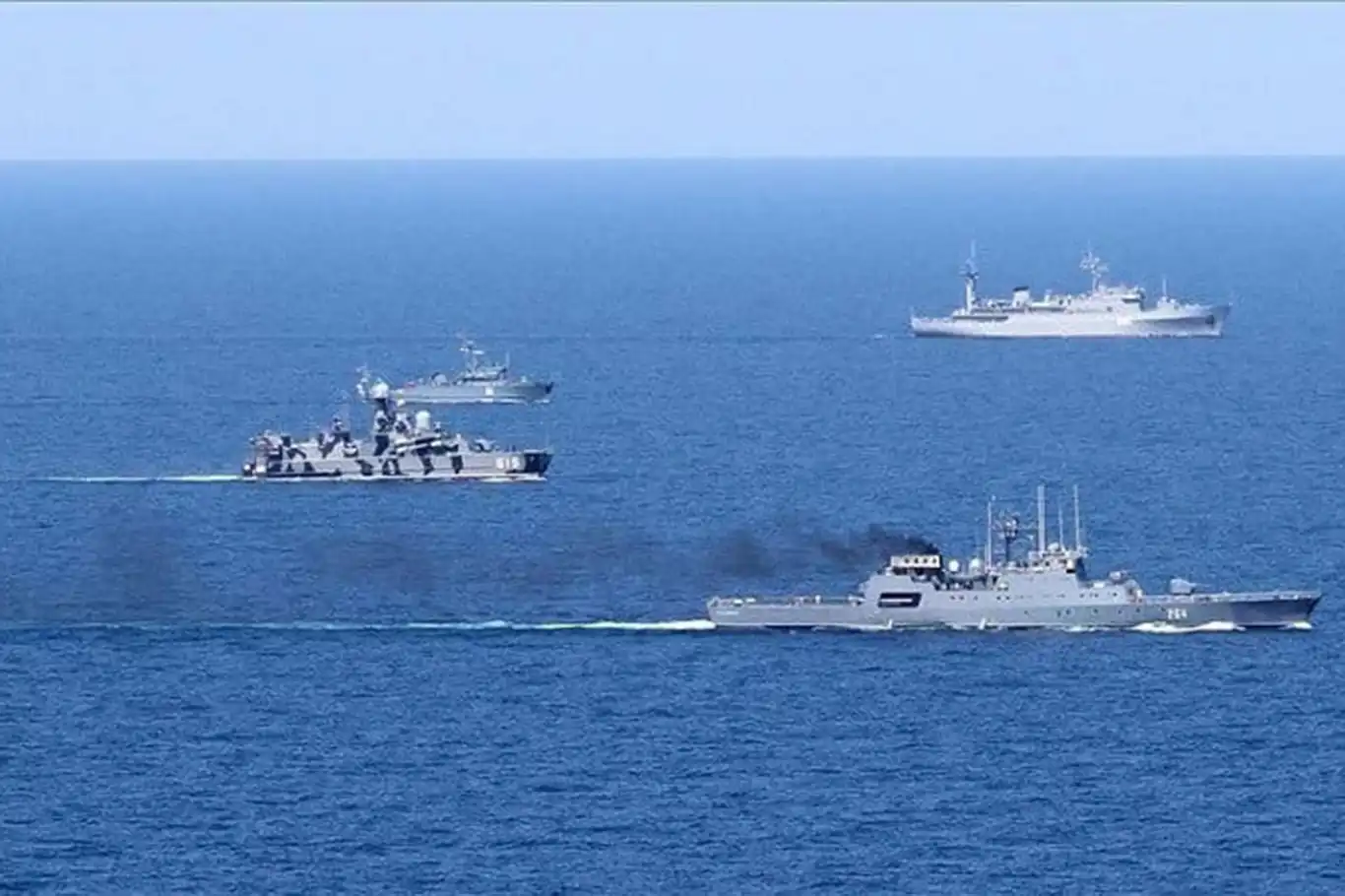 Rusya, İran ve Çin'den ortak deniz tatbikatı Rusya, İran ve Çin'den ortak deniz tatbikatı