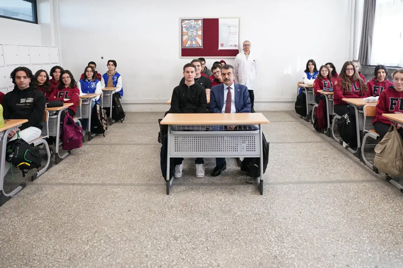 YKS'de müfredat ve ders kitabı dışında başka kaynaktan soru gelmeyecek