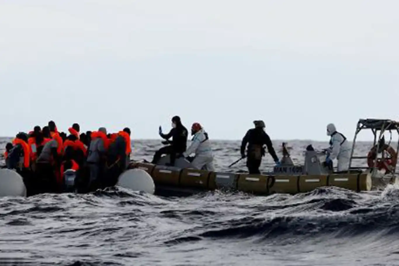 İspanya'da göçmen teknesi faciası: 7 ölü, 12 yaralı İspanya'da göçmen teknesi faciası: 7 ölü, 12 yaralı