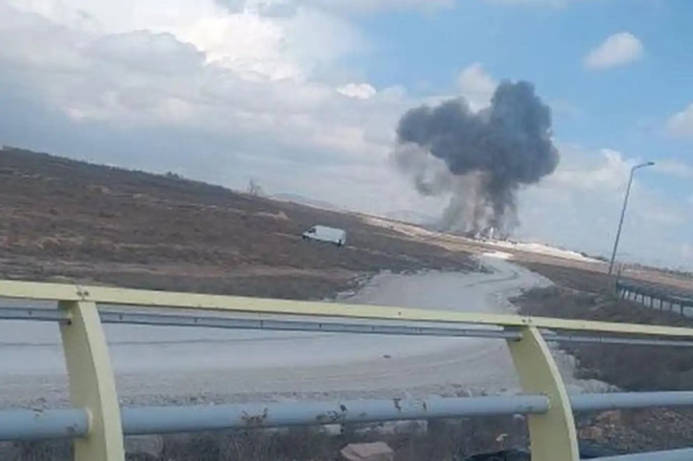 Turkish Stars F-5 aerobatic plane crashes during training flight in Konya