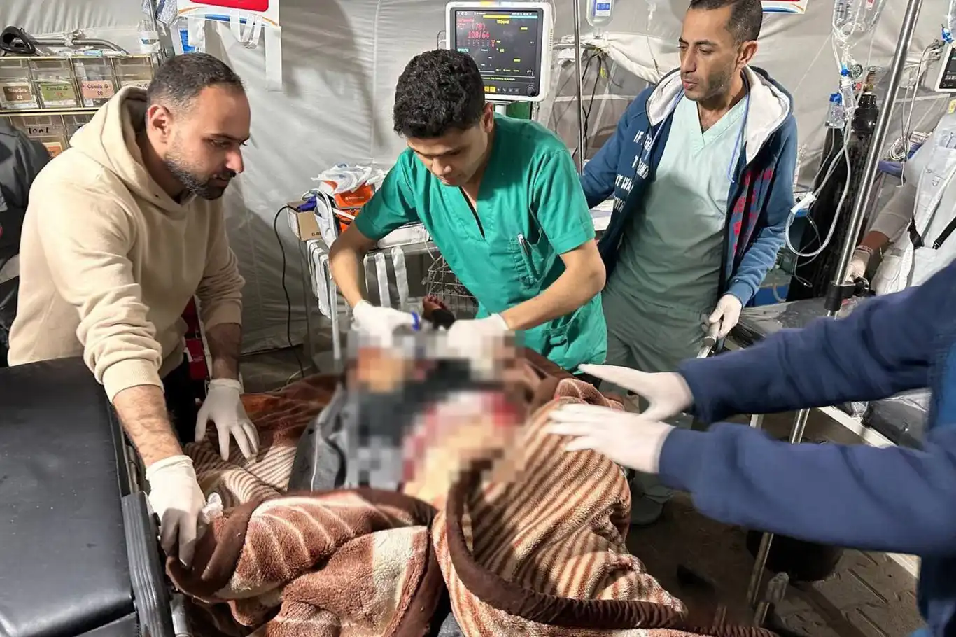 Siyonist rejim gece boyunca Gazze'ye ölüm yağdırdı: En az 80 şehid