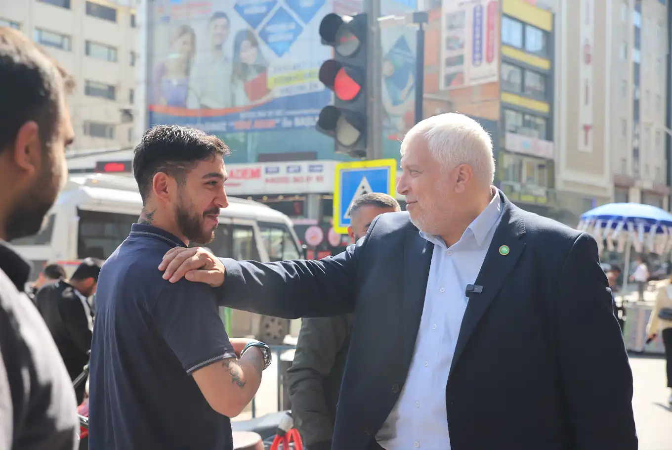 HÜDA PAR Adana Büyükşehir adayı Demir, esnaf ziyaretlerini sürdürüyor