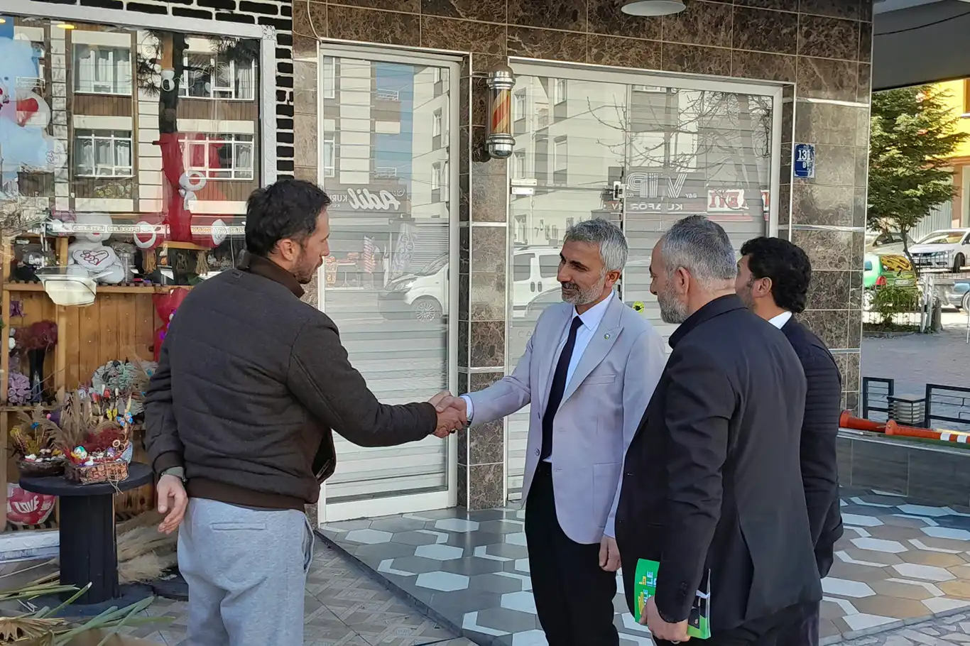 HÜDA PAR Keçiören Belediye Başkan adayı seçim çalışmalarına devam ediyor HÜDA PAR Keçiören Belediye Başkan adayı seçim çalışmalarına devam ediyor