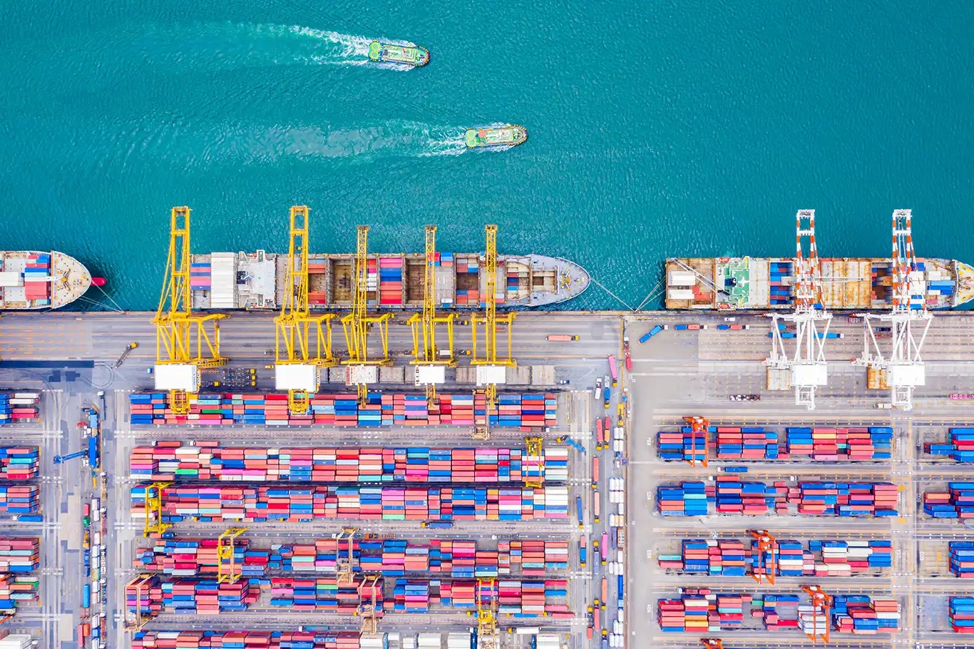 Turkish exports rise in February, trade deficit narrows Turkish exports rise in February, trade deficit narrows