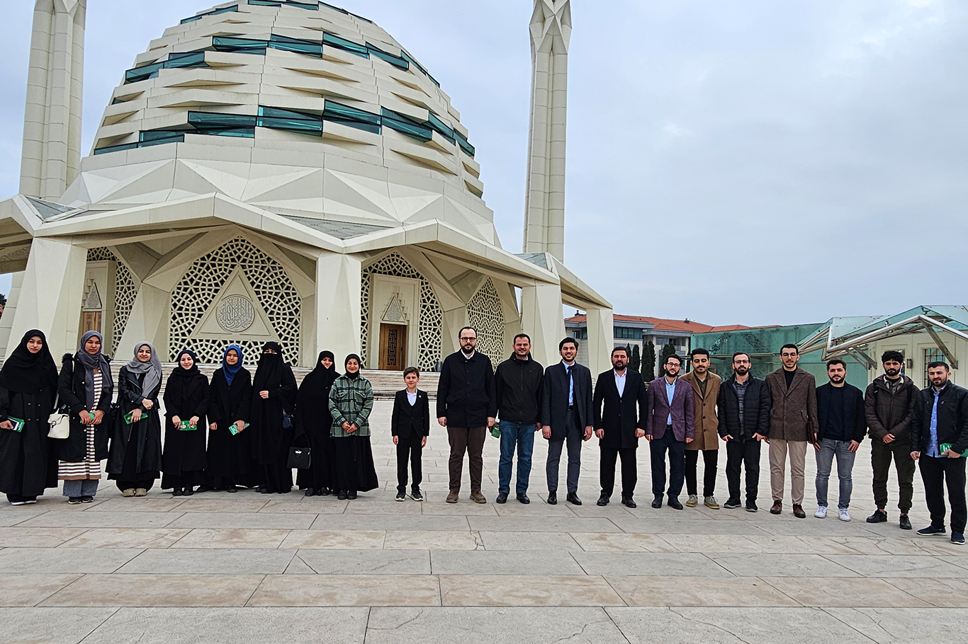 HÜDA PAR'ın Üsküdar adayı Çiftçi, esnafı ziyaret etti
