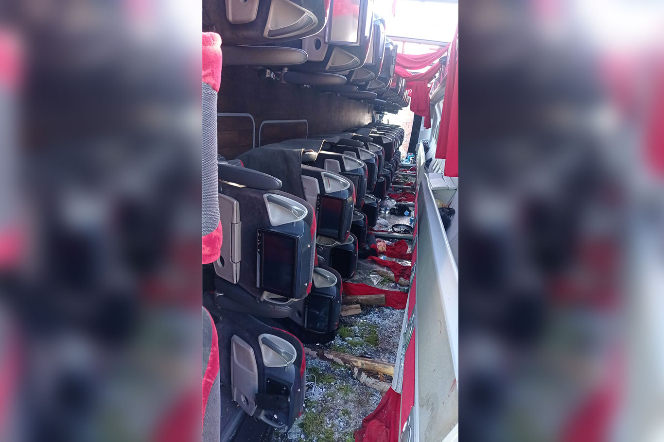 	Malatya'da otobüs şarampole devrildi: 19 yaralı