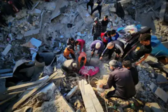 İşgal rejimi Gazze'de Meğazi kampını bombaladı