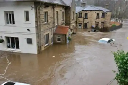 الفيضانات تغمر أكثر من 18 منزلاً في روسيا