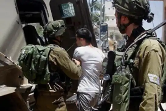 Batı Şeria'da işgalcilerin esir aldıkları Filistinlilerin sayısı 8 bin 340'a yükseldi