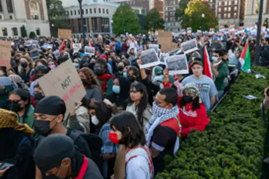 تظاهرات در دانشگاه های آمریکا بزرگتر می شود