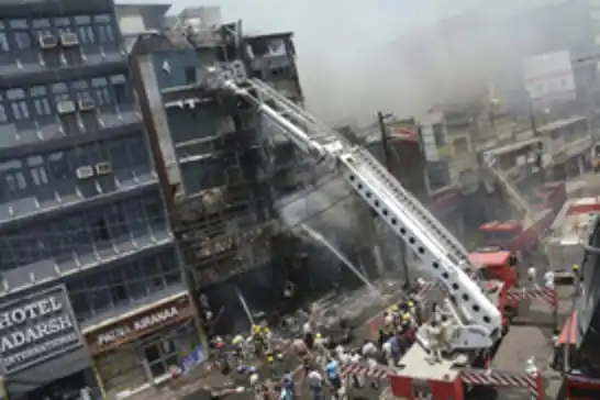 الهند.. مصرع 6 أشخاص في حريق بأحد الفنادق 