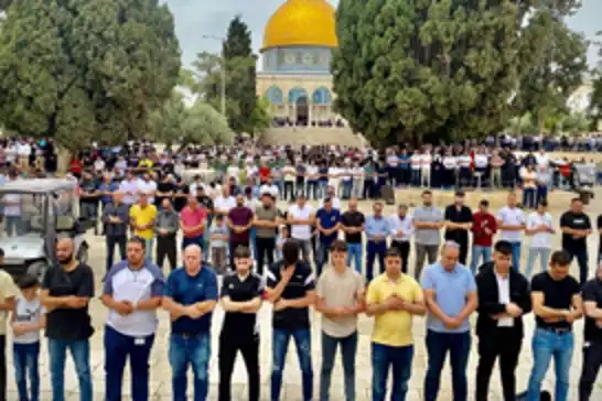 Thousands of Palestinians attend Friday prayer at Al-Aqsa Mosque despite israeli restrictions