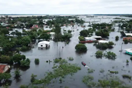 Paraguay’da şiddetli yağış sonrası yaşanan selde 2 kişi öldü 