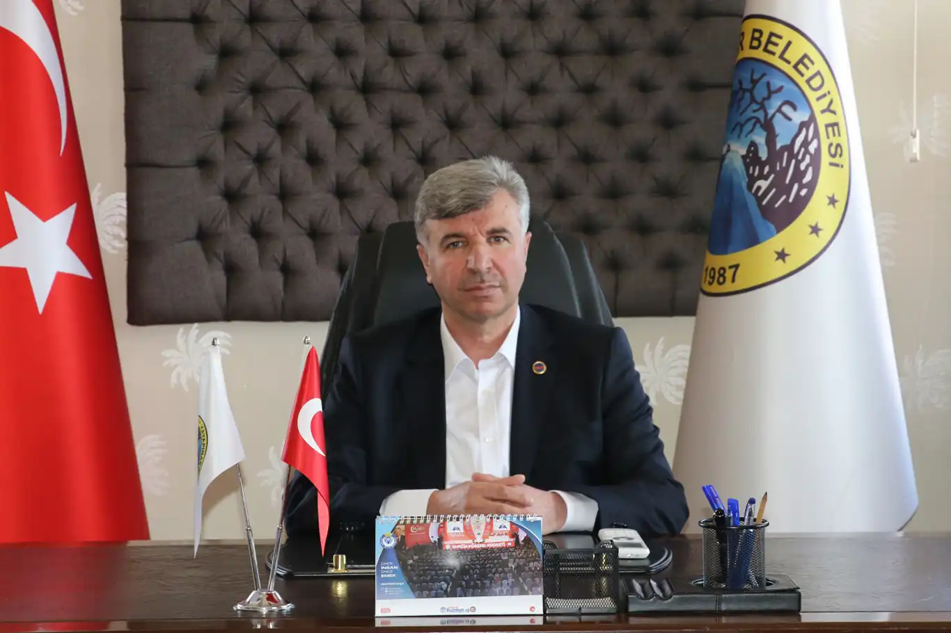 HÜDA PAR'ın belde belediye başkanından Gazze'ye 500 bin lira hibe HÜDA PAR'ın belde belediye başkanından Gazze'ye 500 bin lira hibe