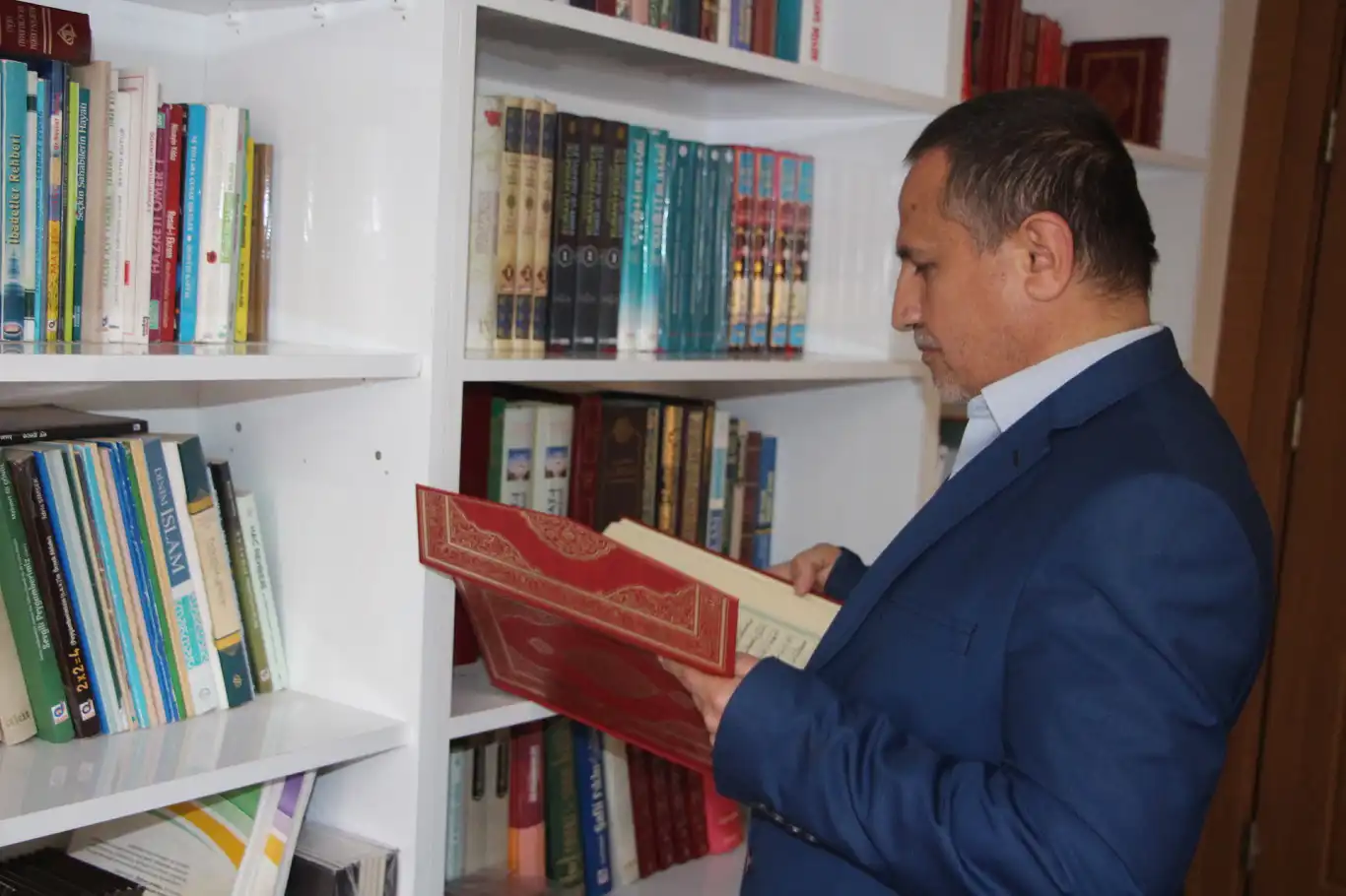 İmam-Hatip Çakar: Sıla-i rahim yapmak en büyük zenginliktir İmam-Hatip Çakar: Sıla-i rahim yapmak en büyük zenginliktir