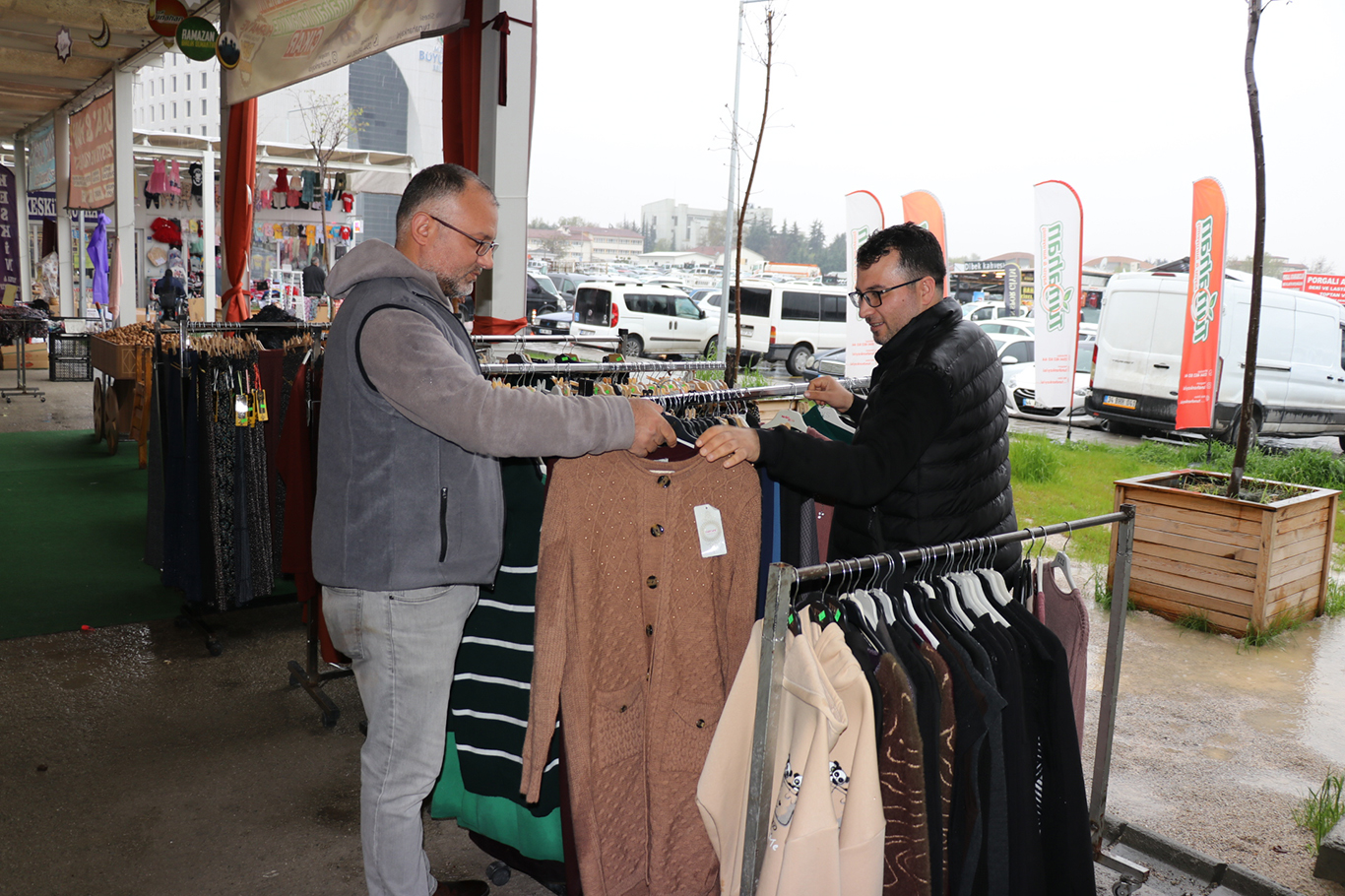 Arife gününde çarşı pazar boş kaldı