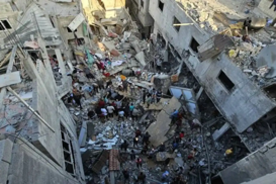 Death toll rises in Gaza as Israeli airstrike targets residential buildings