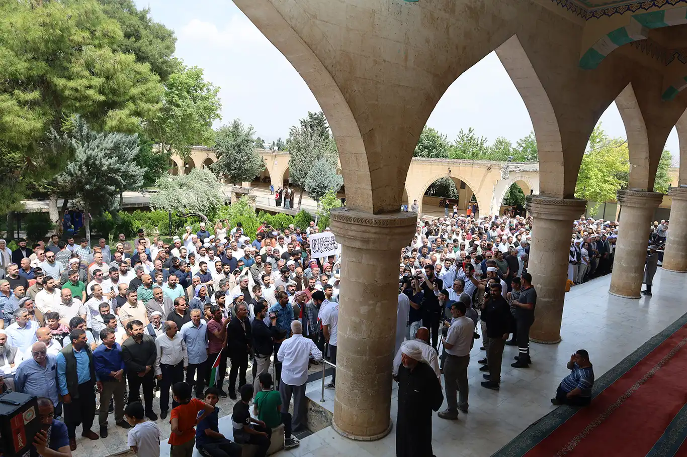 Kudüs şehidi Saklanan için memleketinde gıyabi cenaze namazı kılındı