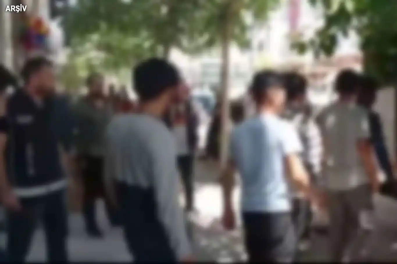 Siirt'te düzensiz göçmen operasyonu: 17 gözaltı