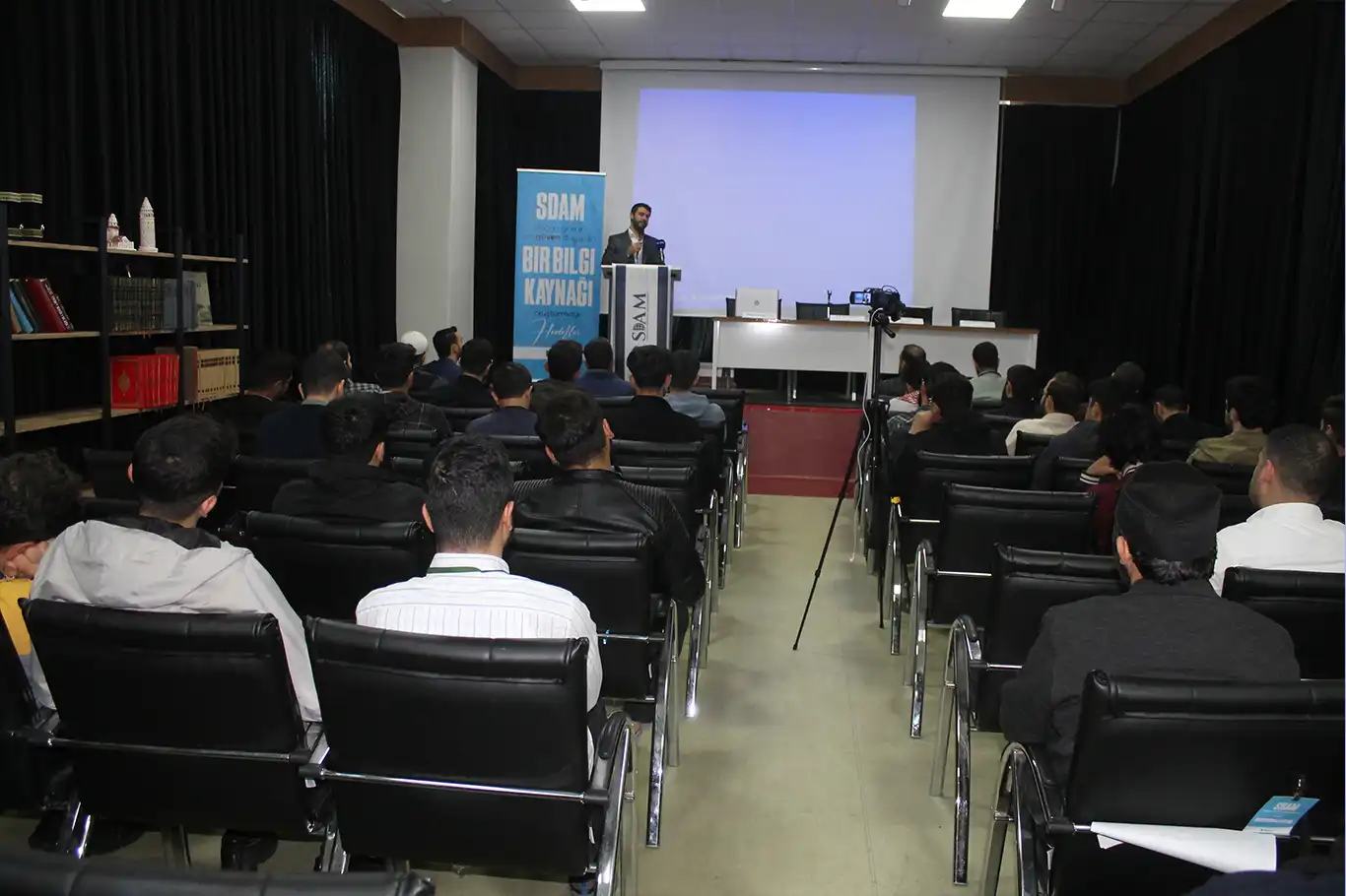 SDAM, Öğrenci Sempozyumu'nun ilkini gerçekleştiriyor - [İLKHA] İlke ...