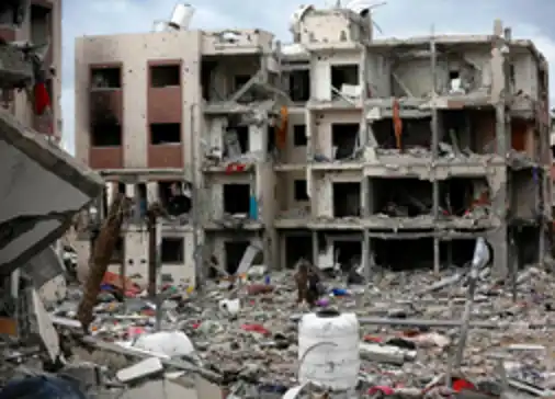 غزة..استشهاد طبيبين فلسطينيين جراء قصف صهيوني