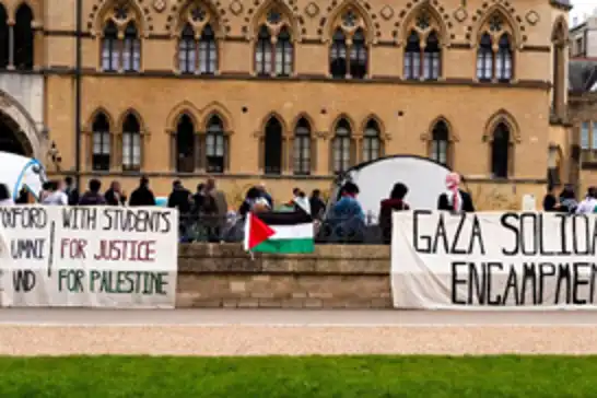 Oxford Üniversitesi akademisyenleri, üniversitenin imkanlarının Gazze'deki öğrencilere açılmasını istedi