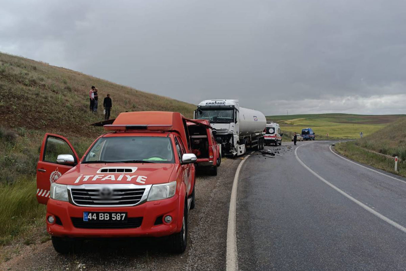 Malatya'da tır ile oto kurtarıcı çarpıştı: Bir sürücü hayatını kaybetti