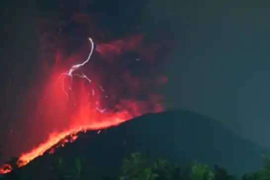 Ibu Yanardağı'nda volkanik hareketlilik