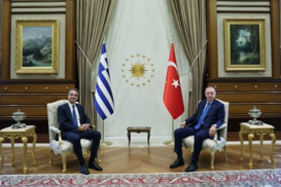 Türkiye and Greece pledge stronger ties after leaders' meeting