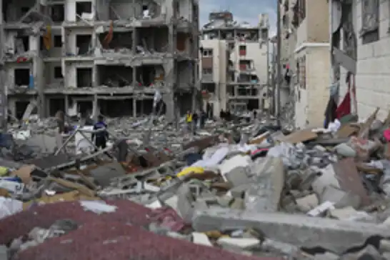 Siyonist işgal rejimi, Gazze'ye gece boyu saldırdı