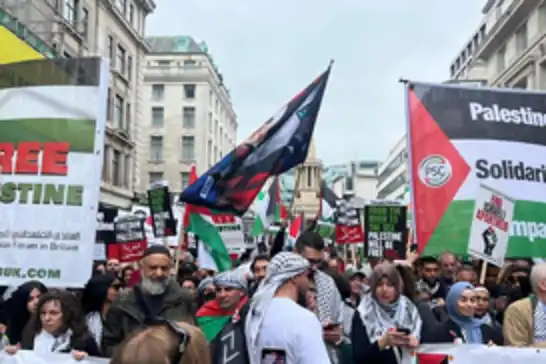 لندن... ربع مليون متظاهر يطالبون بوقف العدوان الصهيوني على غزة