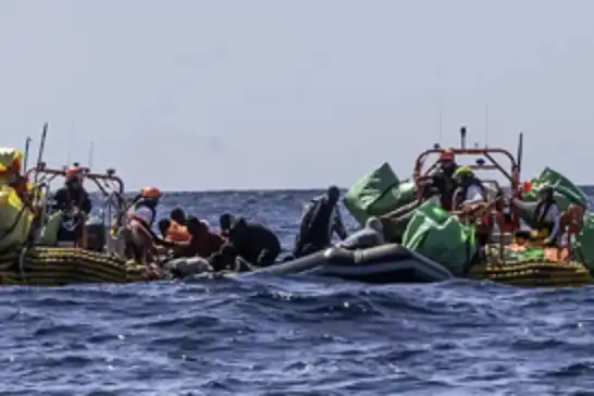 انتشال 10 جثث من قارب مهاجرين غرق قبالة سواحل ليبيا