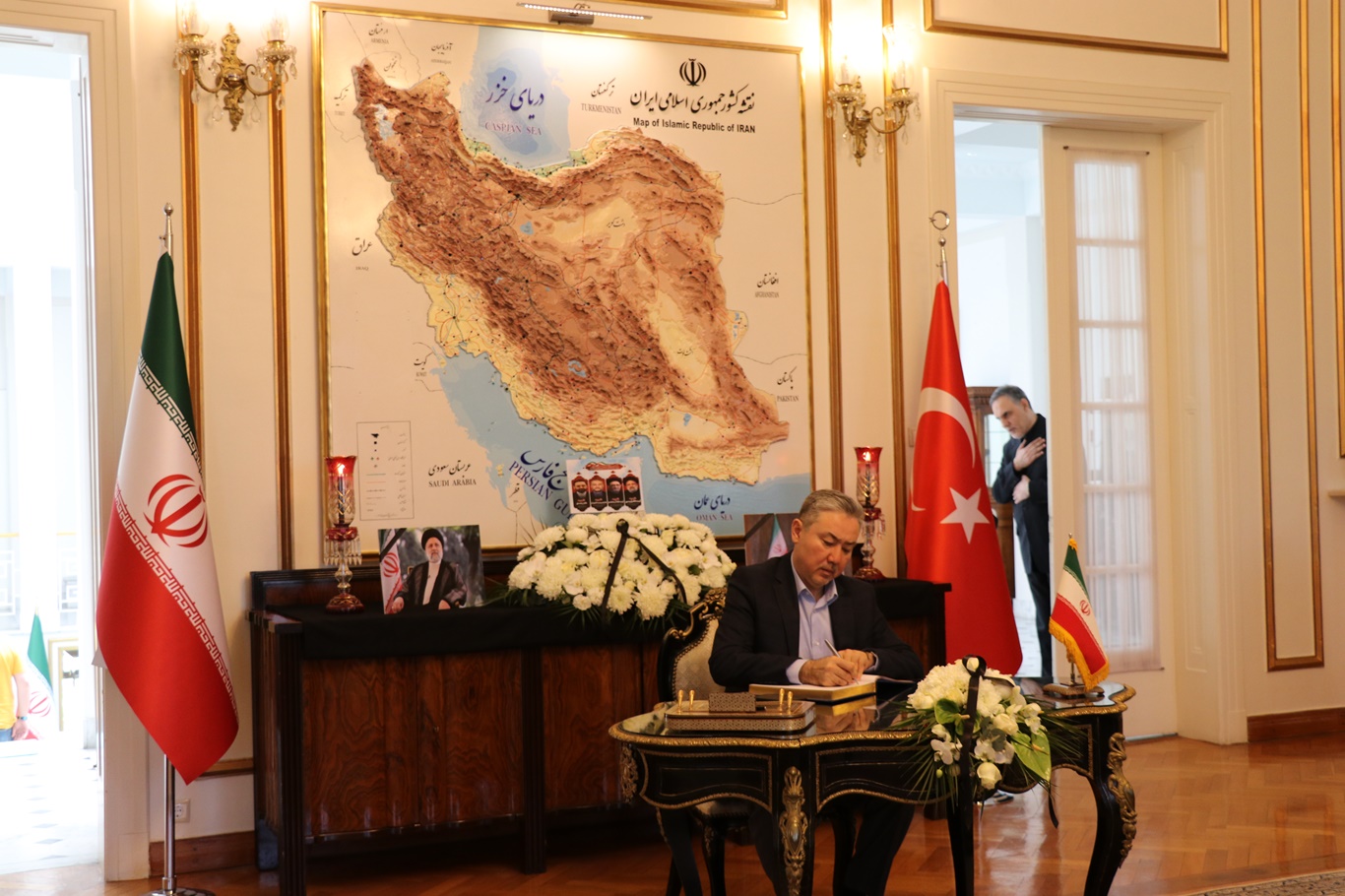 İran Ankara Büyükelçiliği'ne taziye ziyaretleri