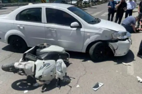 Siirt'te otomobilin çarptığı motosiklet sürücüsü yaralandı