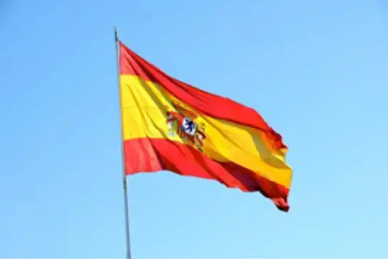 İspanya, Arjantin büyükelçisini geri çekti