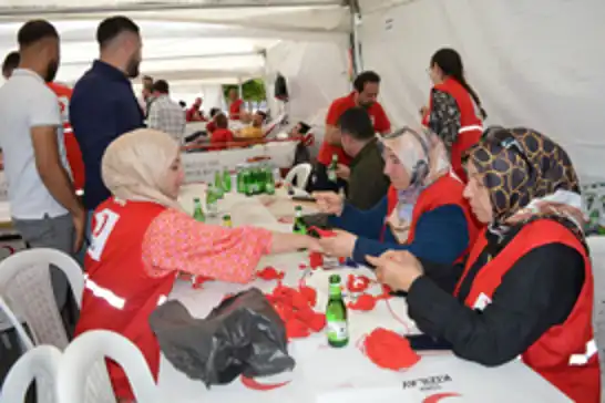 Mardin’de "Birbirimize candan bağlıyız" sloganıyla  geleneksel kan bağışı kampanyası düzenlendi 