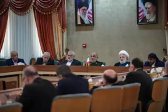 Resistance factions meet Iranian military leaders in Tehran