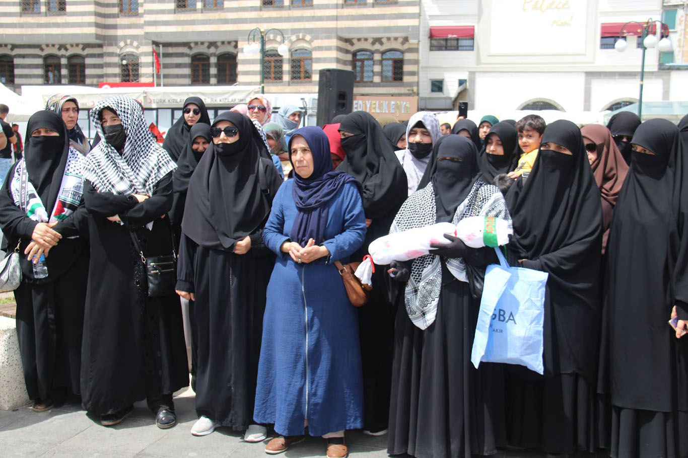 Peygamber Sevdalıları Vakfı'ndan siyonist işgal rejimine Diyarbakır'dan tepki